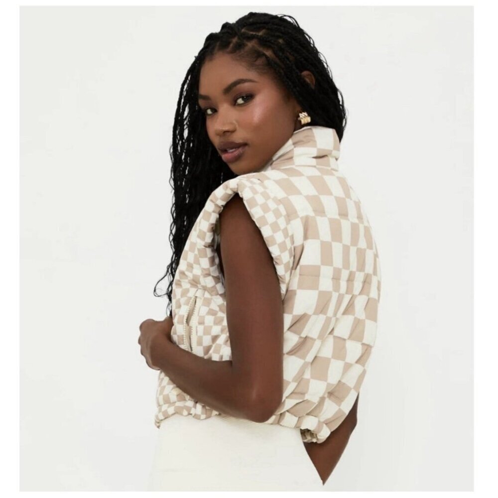 BEACH Riot Canyon Crop Puffer Vest Womens M $168 Read - Picture 11 of 11